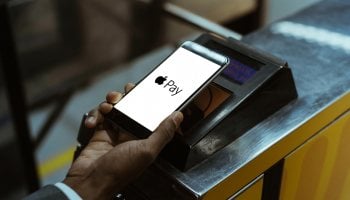 Apple-pay-checkout.jpg